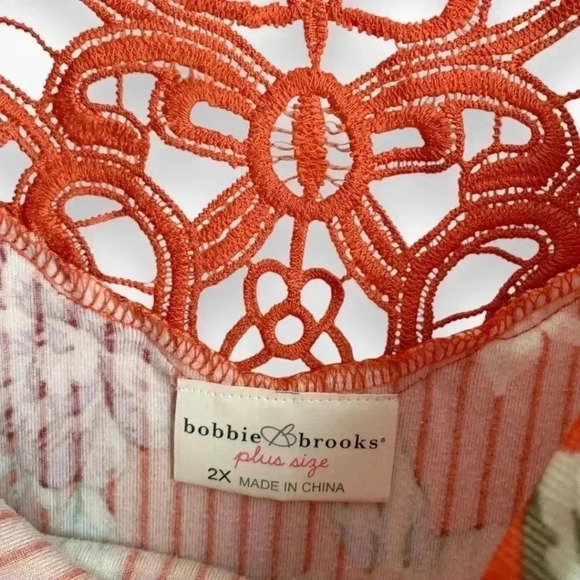 ❄️3/$15❄️ Bobbie Brooks Womens Shirt Coral with Flowers Size 2X Crochet Lace - Picture 4 of 7